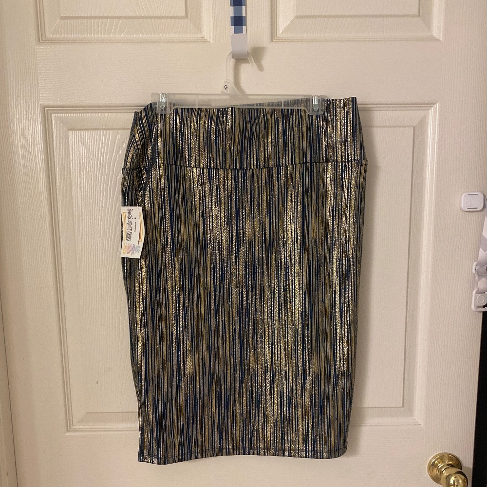 LuLa Roe Green and Good velvet skirt